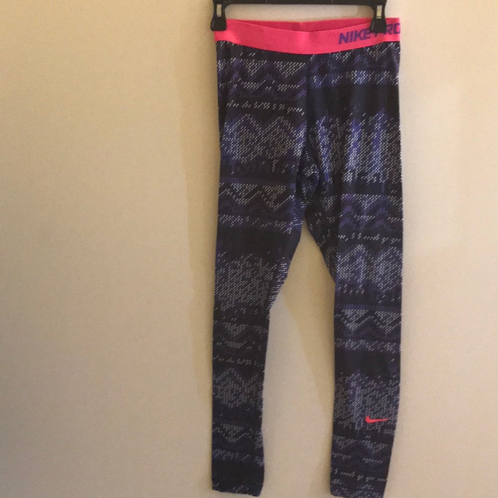 Women’s Nike Pro Leggings Pattern